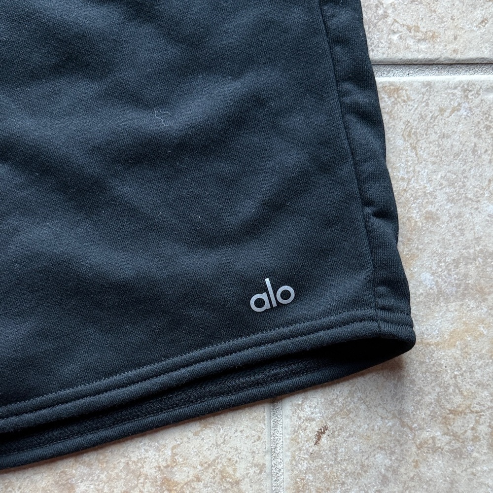 ALO Yoga Women's Athletic High Waist Easy Sweat Shorts Black Small - Picture 6 of 8